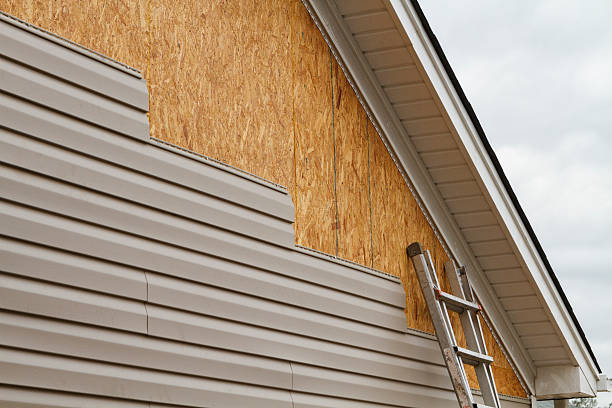 24/7 Emergency Storm Damage Siding Repair experts in New Brighton, MN